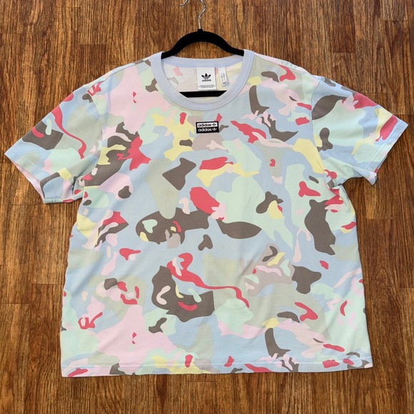 adidas Tops - Adidas Originals T-Shirt Pastel Camo Women's Large Multicolor Crew Neck